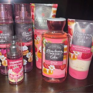 Strawberry Poundcake Bundle (B&BW)